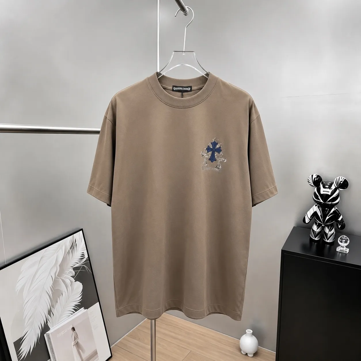 CH～ ， Same Style 《 》 ， tee ， Same Style ， : Black White Coffee Brown Size：S（90-130 ） M（125-150 ） L（135-165 ） XL（160-190 ） XXL（185 ）